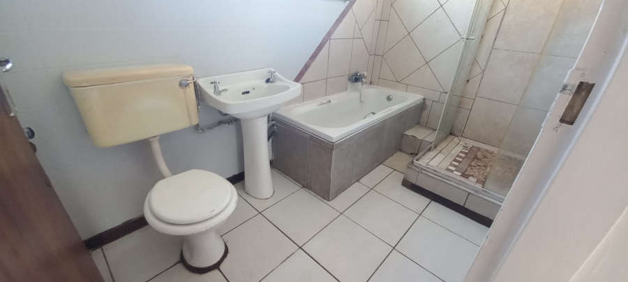 To Let 3 Bedroom Property for Rent in Bethlehem Free State